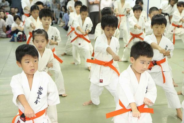 神奈川東横浜支部昇級者 19年9月4日 29日 Npo法人全世界空手道連盟新極真会