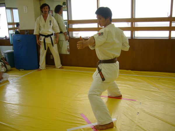 世田谷 杉並支部 加藤伊織 初段昇段レポート 12年7月8日 Npo法人全世界空手道連盟新極真会