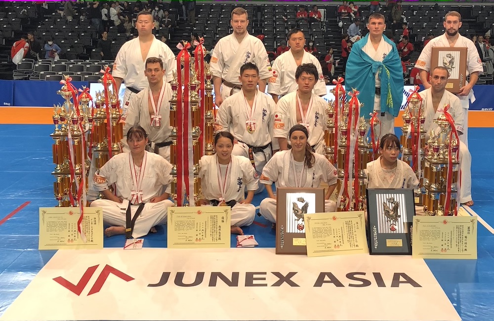 第12回全世界空手道選手権大会 結果 Npo法人全世界空手道連盟新極真会 第12回全世界空手道選手権大会 結果 Npo法人全世界空手道連盟新極真会