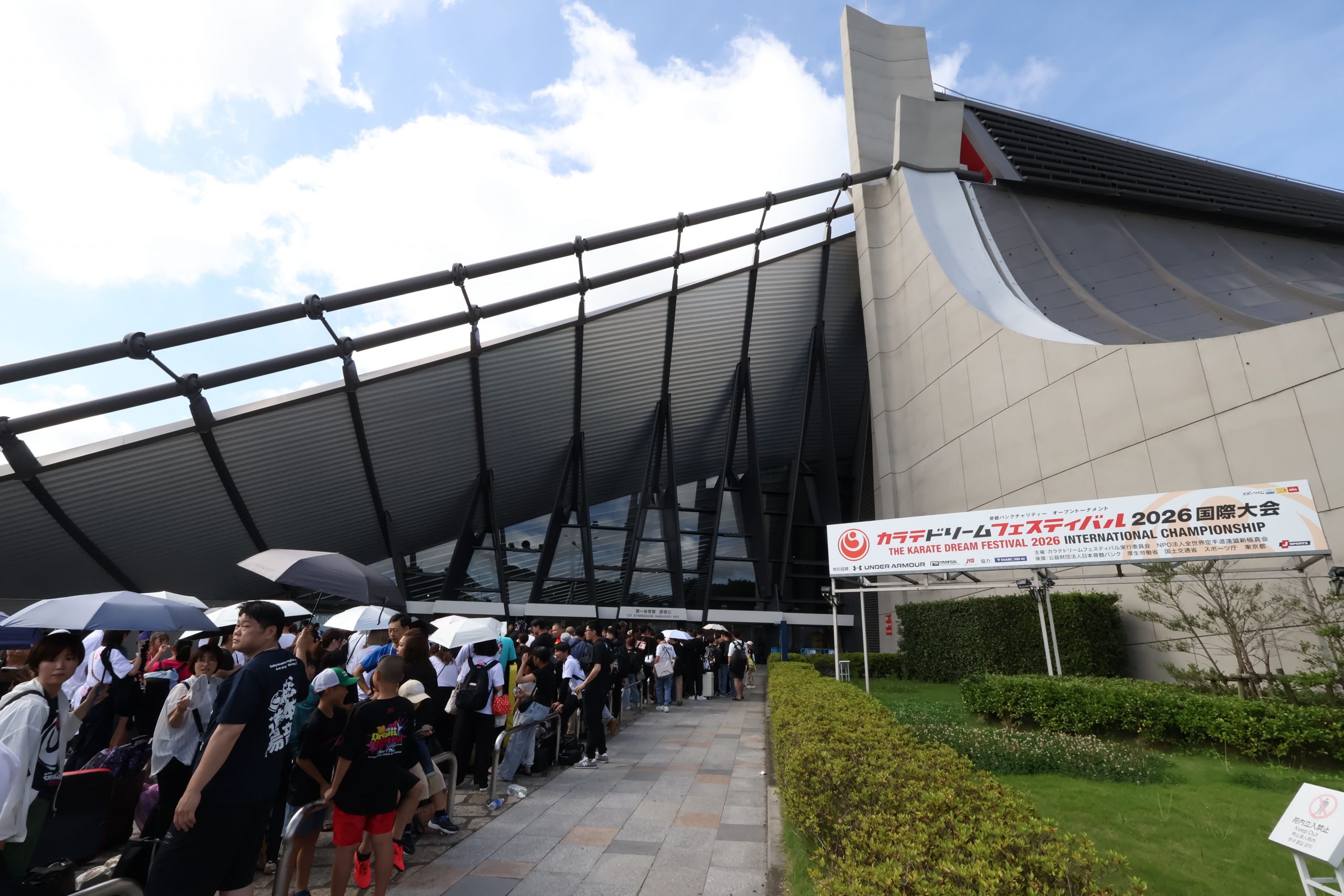 公の場での発言・インタビュー報道記録